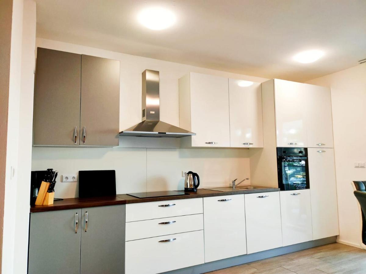 Apartments Elin Omiš Εξωτερικό φωτογραφία