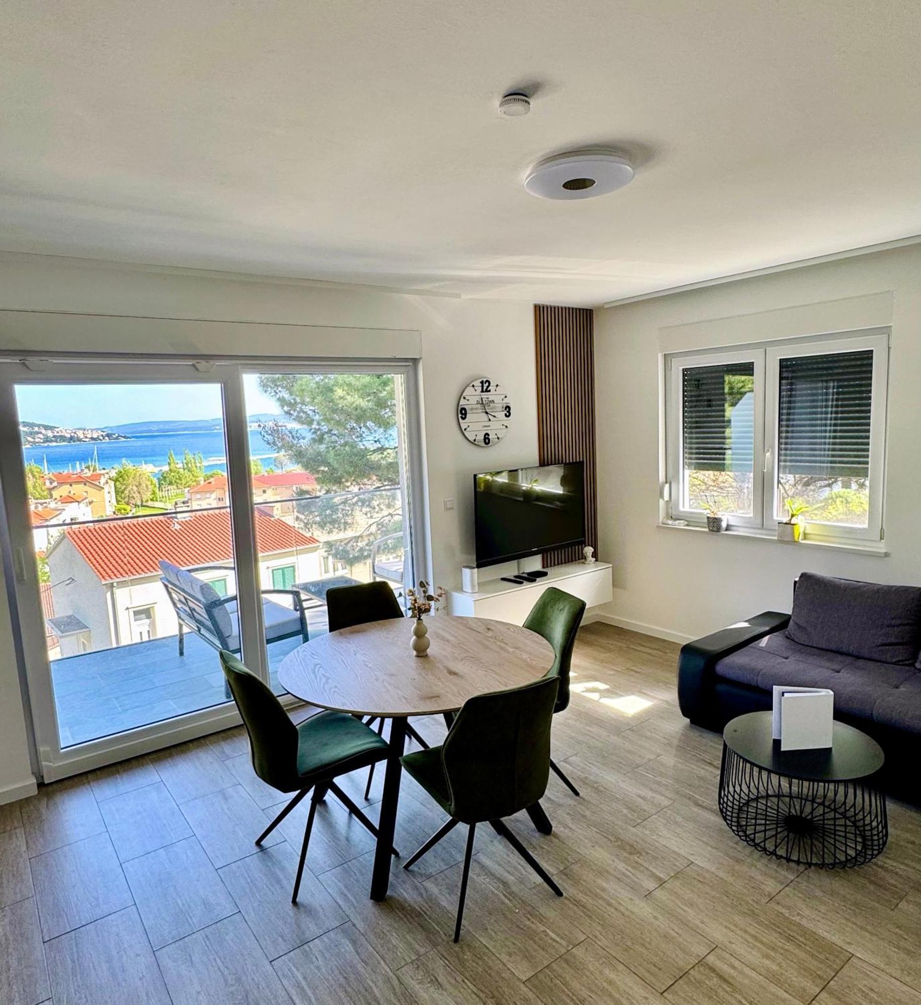 Apartments Elin Omiš Εξωτερικό φωτογραφία