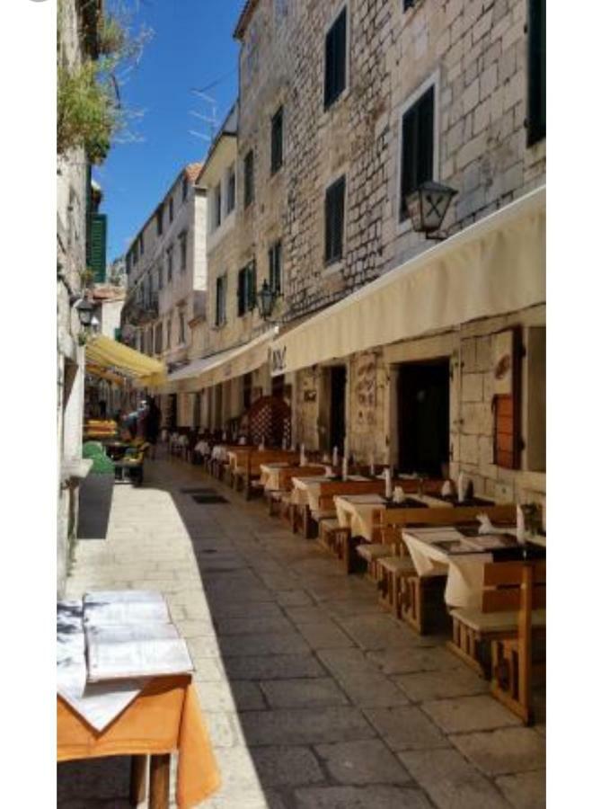 Apartments Elin Omiš Εξωτερικό φωτογραφία