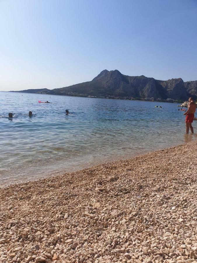 Apartments Elin Omiš Εξωτερικό φωτογραφία